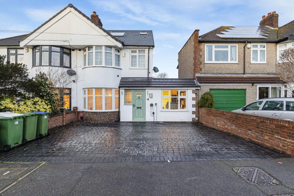 Carisbrooke Avenue, Bexley