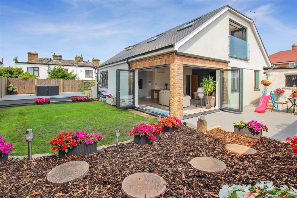 Broad Lane, Wilmington